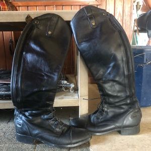 ARIAT Heritage Contour Tall Boots  8.5 reg. Calf